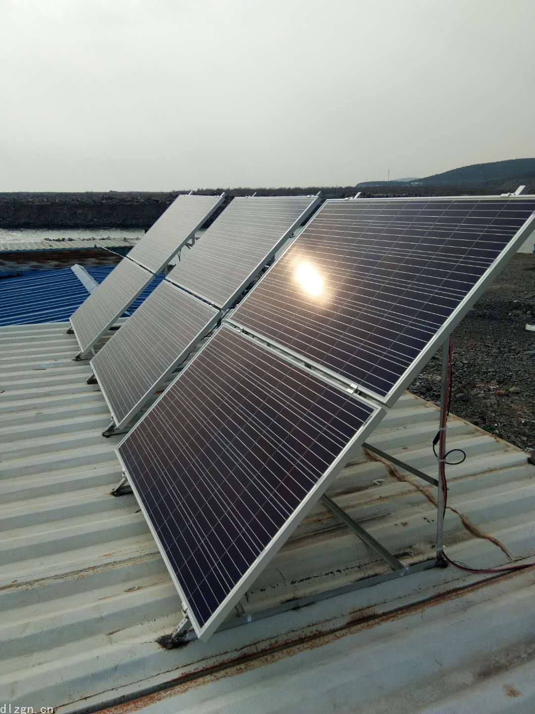 大连太阳能发电大连金州区龙王庙发电系统安装完毕