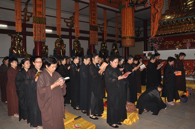 古灵泉寺在中元节期间天天接待佛事法会活动