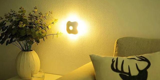 贴心的智能小夜灯，一个藏在角落里的小卫士