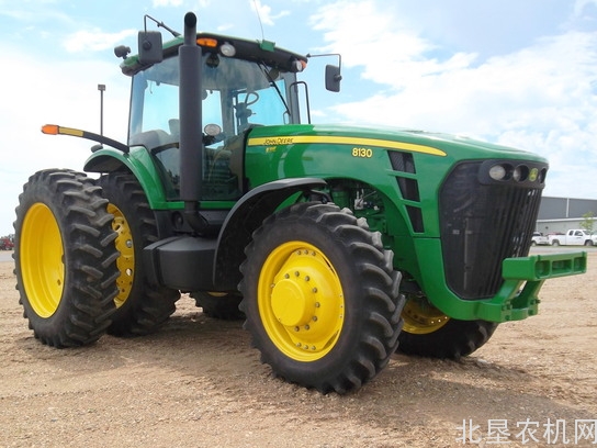 迪尔拖拉机、配套机具、发动机介绍