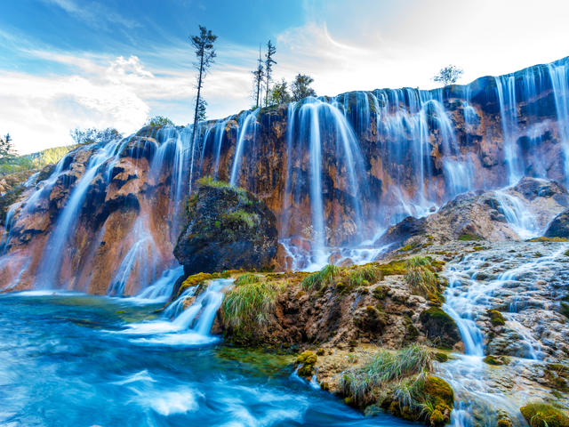 成都-九寨沟-黄龙-峨眉山-乐山-青城山-都江堰双飞8日游