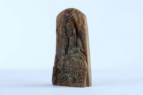 沉水 越南芽庄老料奇楠 挂件「文殊菩萨」保利厦门2023秋季拍卖会估价:RMB 190,000-280,000 沉水 越南芽庄老料奇楠 挂件「文殊菩萨」保利厦门2023秋季拍卖会估价:RMB 190,000-280,000