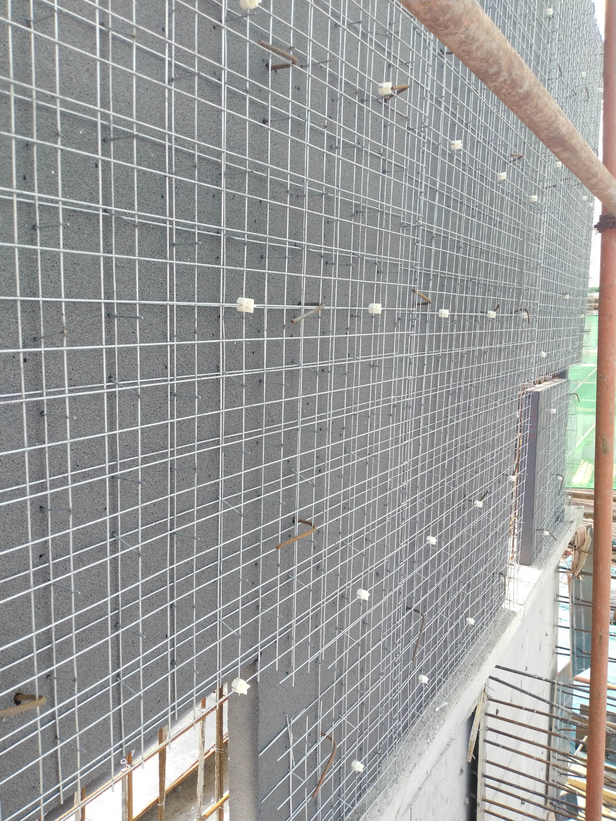 SD保温一体化施工现场