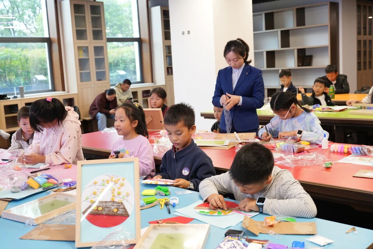 20251022092608_38360.jpg 20251022092608_38360.jpg