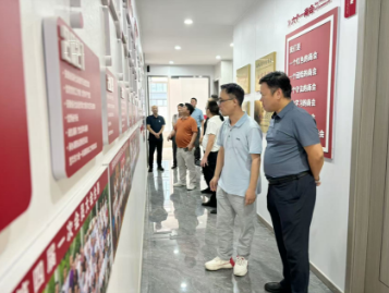 湖南现代物流职业技术学院到访安徽省湖南商会交流