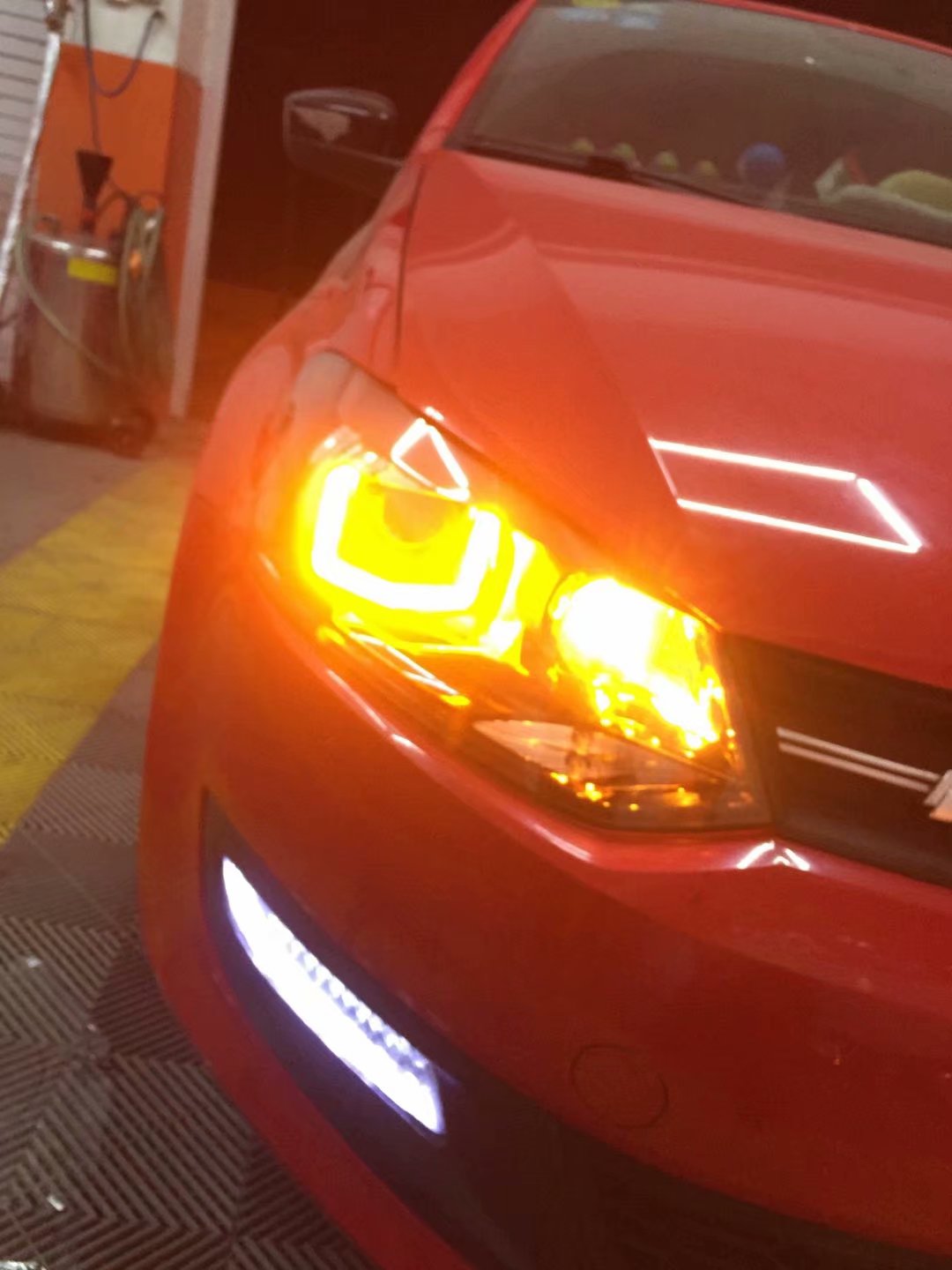 大众polo灯光升级 高清海拉5透镜 欧司朗cba灯泡 欧司朗安定器 双色日