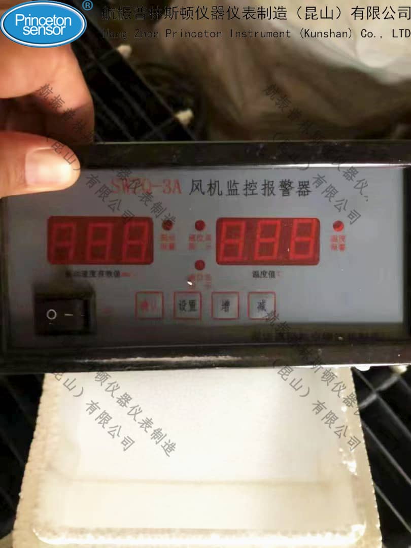 Cloud Zoom small image