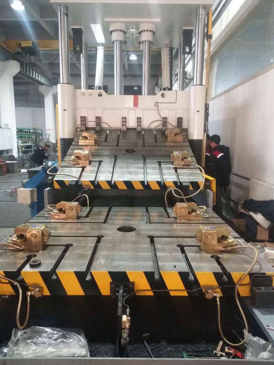 大型合模机快速换模案例