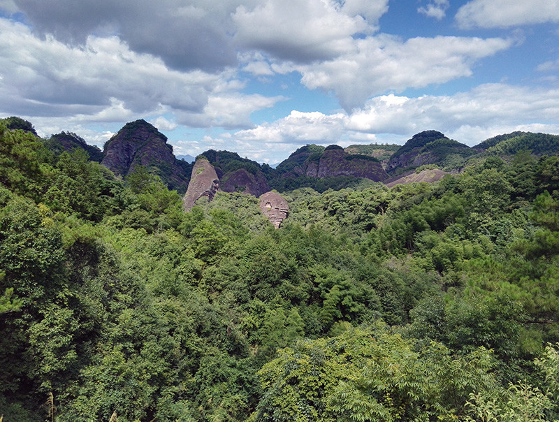 上清溪群山