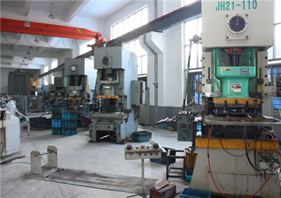 160T精沖設(shè)備