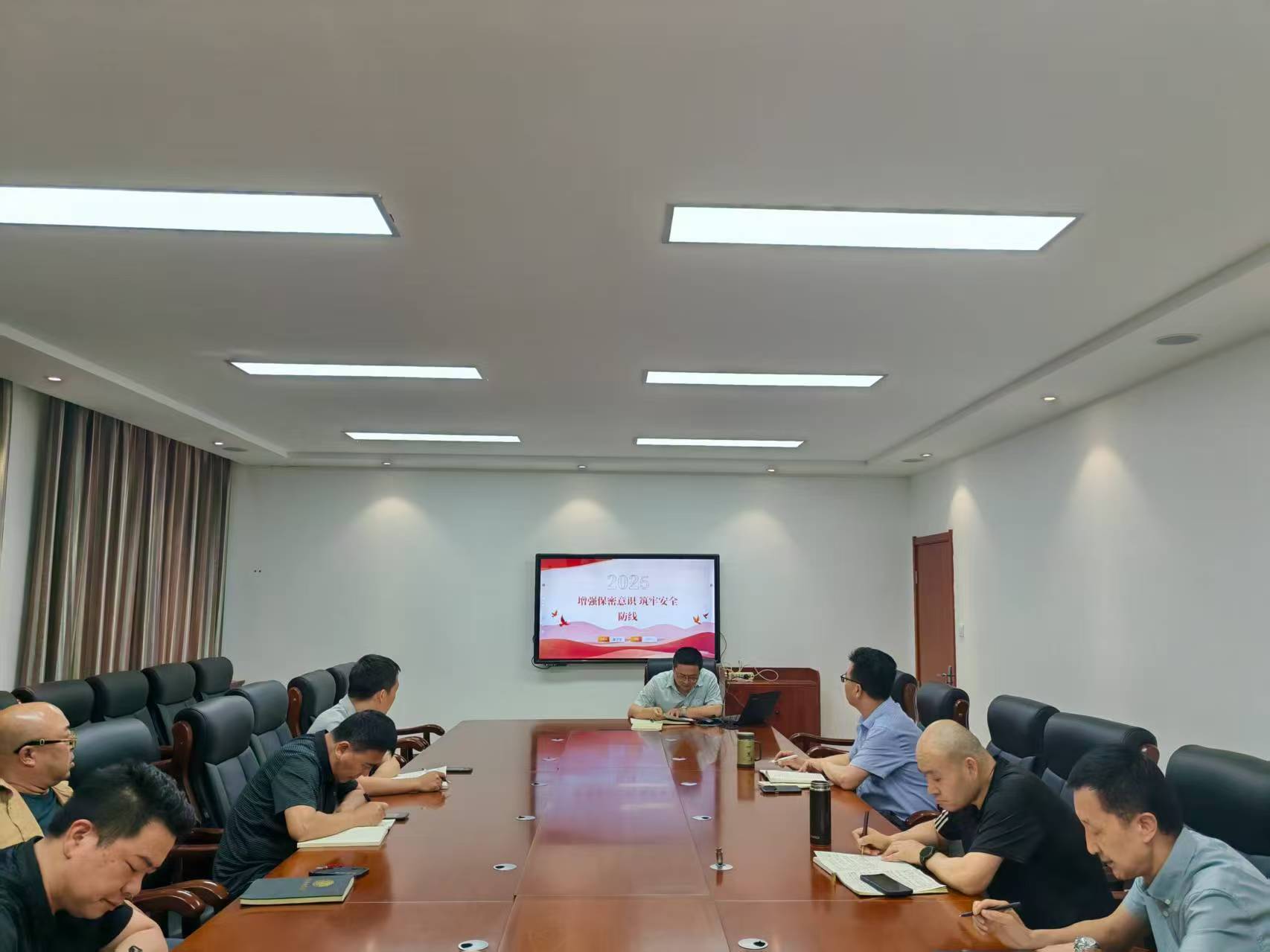 20250522112123_22618.jpg c042dfda54fbde1a9711beff9c81fcc.jpg