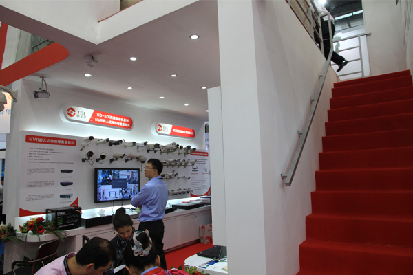 通宝莱-深圳安博会二层搭建