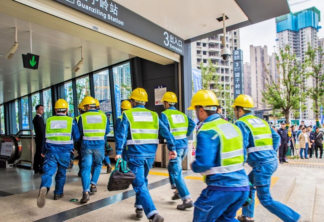 地鐵列車應急通信設備